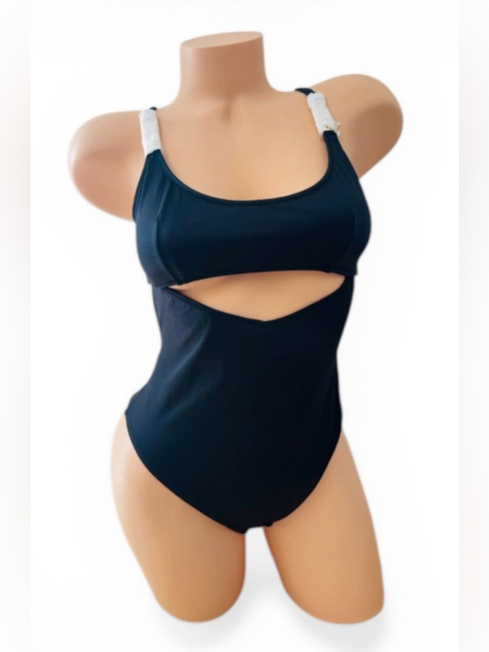Victoria's Secret Essential Swimsuit One-Piece Chains Keyhole Front Black M